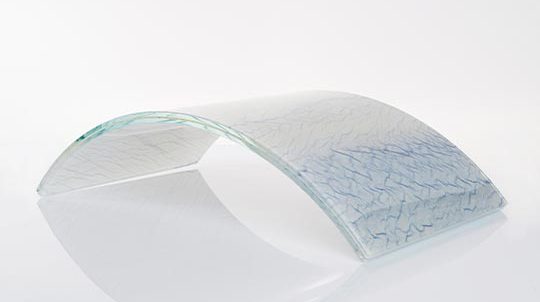Dünnstein Azul Macaubas - gebogen zwischen Glas - SEEN AG