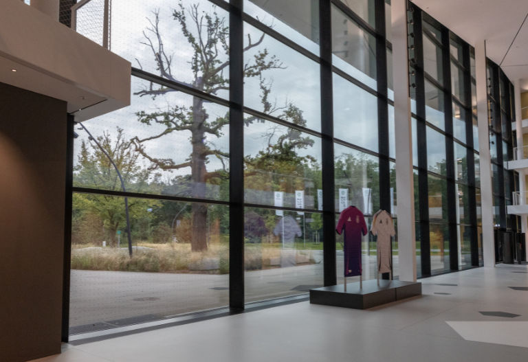SEEN Vogelschutzmarkierungen DFB Campus Innenansicht