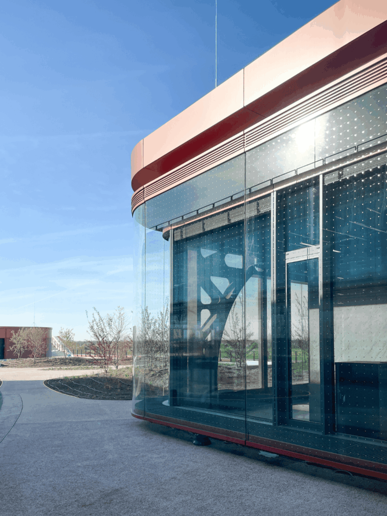 Saflex™ FlySafe™ 3D für den Hyundai „Square Campus“ - Innenansicht