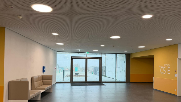 Saflex™ FlySafe™ 3D - Vogelschutzmarkierungen Bezirkskrankenhaus Mainkofen